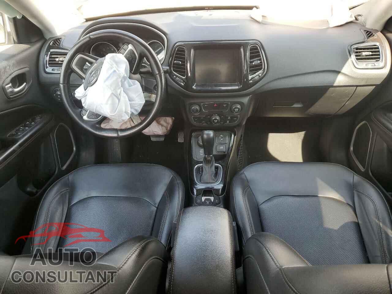 JEEP COMPASS 2020 - 3C4NJDCB9LT233597
