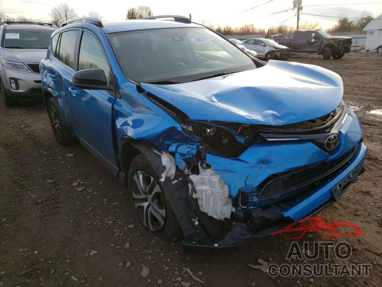 TOYOTA RAV4 2017 - JTMBFREV4HJ137240