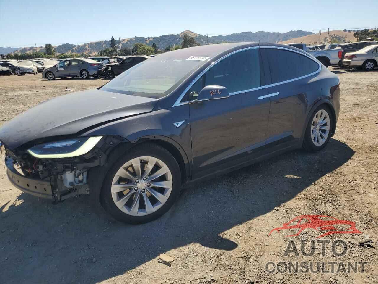 TESLA MODEL X 2016 - 5YJXCBE21GF019647