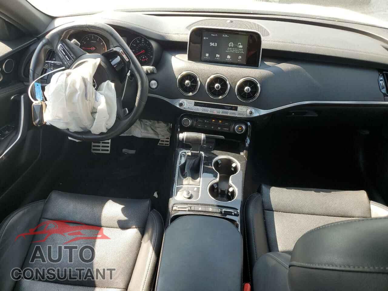 KIA STINGER 2020 - KNAE15LA2L6080243