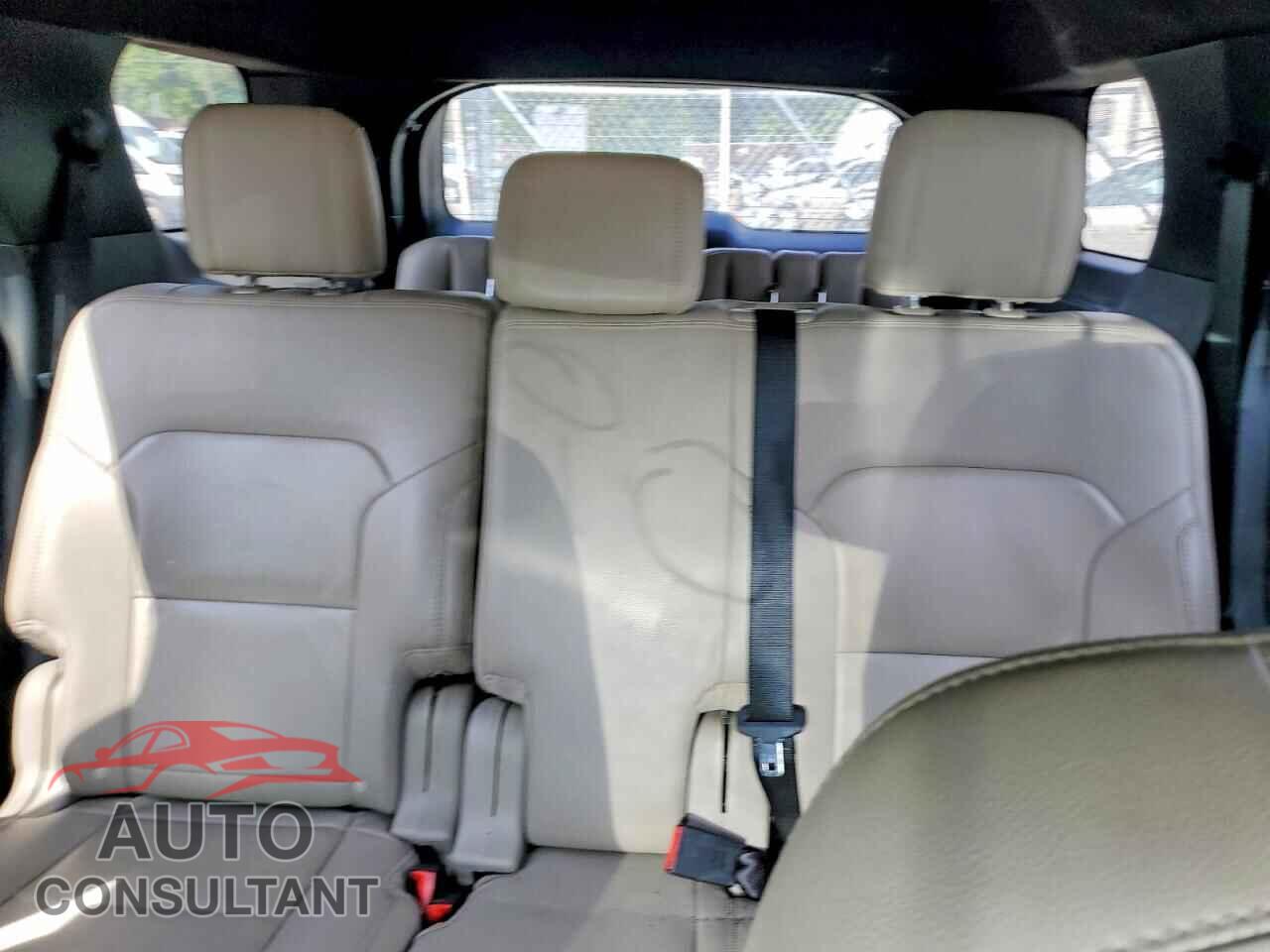 FORD EXPLORER 2018 - 1FM5K8D82JGB35029