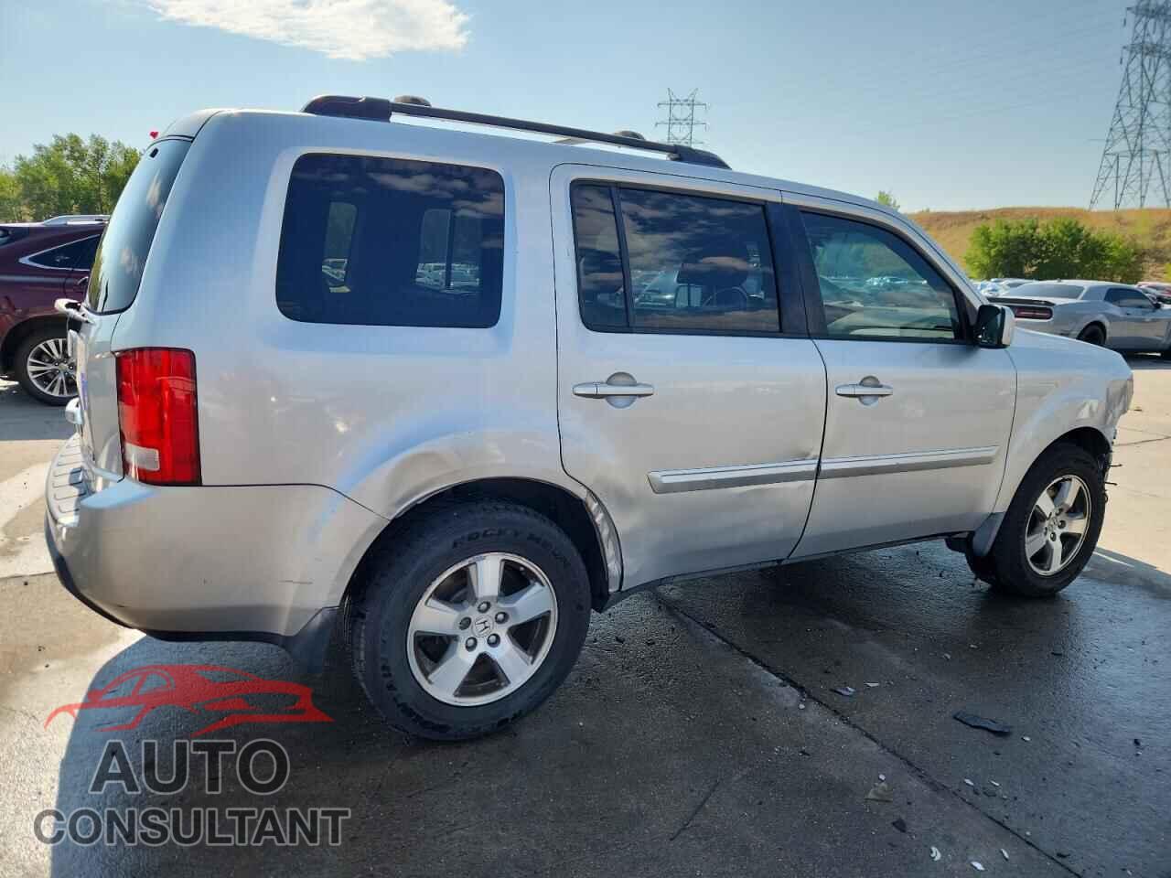 HONDA PILOT 2010 - 5FNYF4H51AB030796