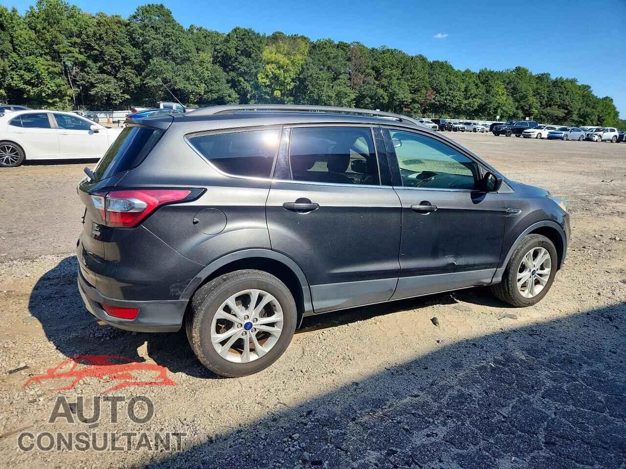 FORD ESCAPE 2018 - 1FMCU0GD5JUC11288