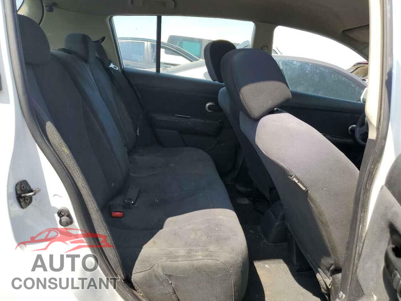NISSAN VERSA 2009 - 3N1BC13E89L412392