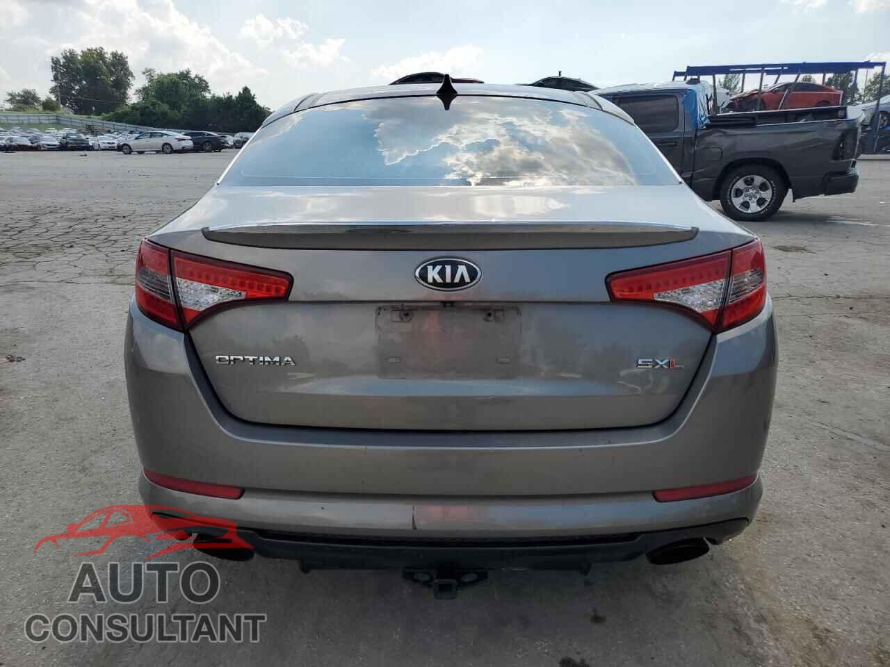 KIA OPTIMA 2013 - 5XXGR4A68DG173512
