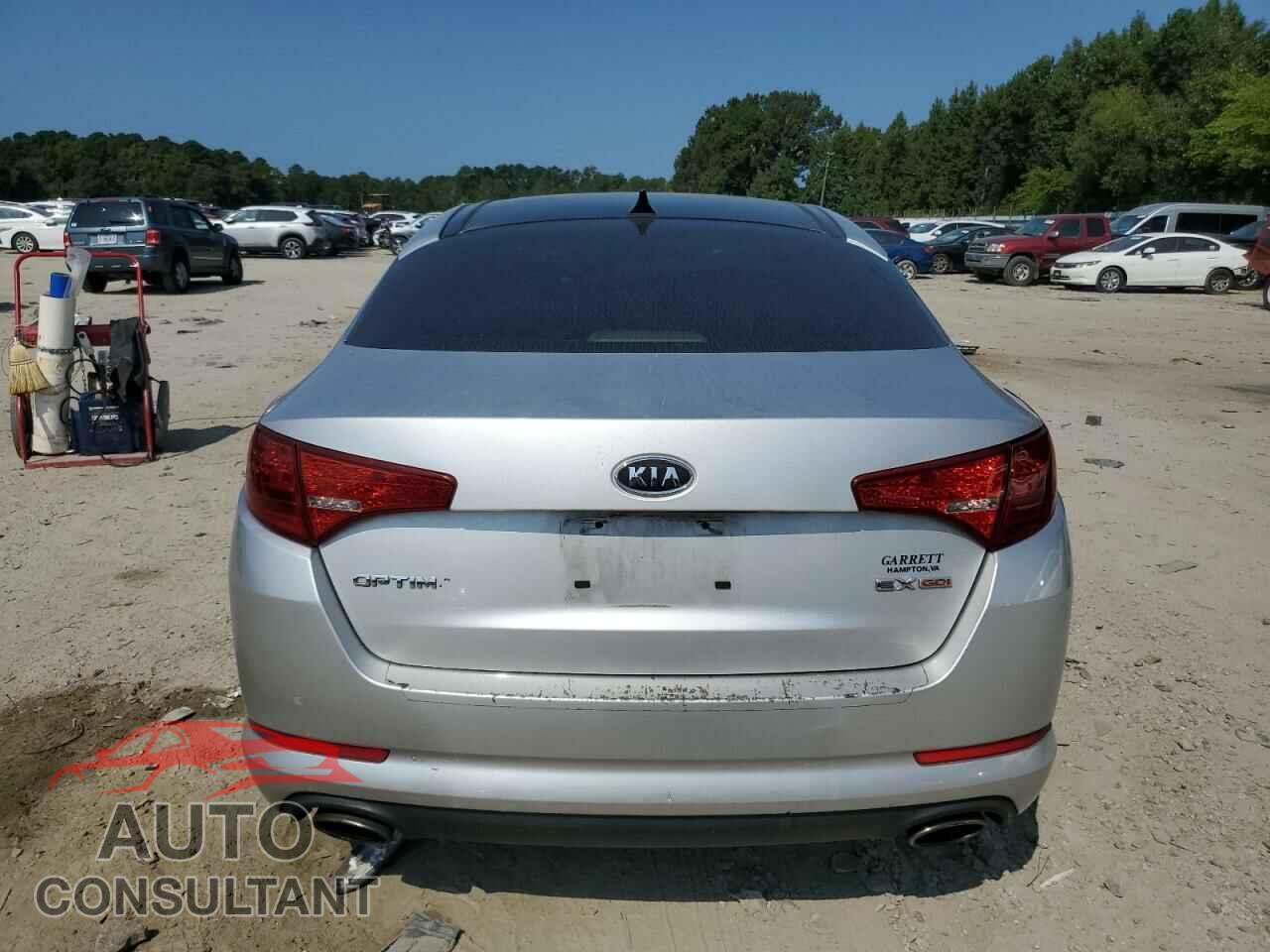 KIA OPTIMA 2011 - KNAGN4A73B5113236