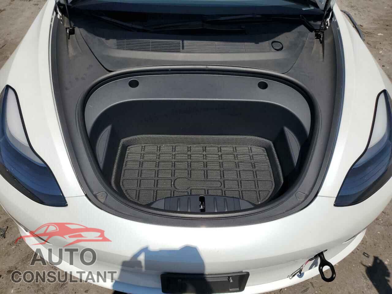 TESLA MODEL 3 2023 - 5YJ3E1EA3PF496090