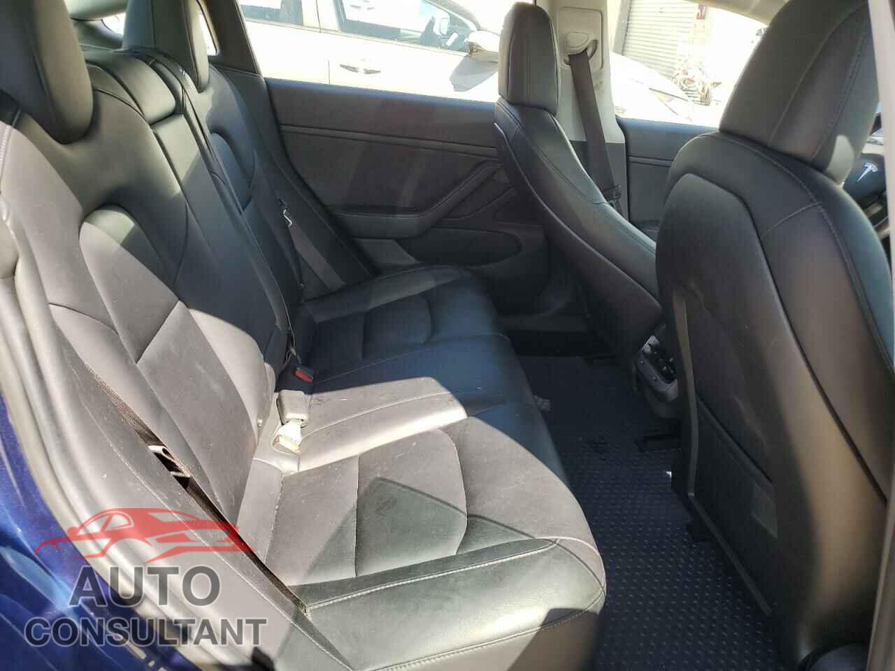 TESLA MODEL 3 2018 - 5YJ3E1EB2JF083920