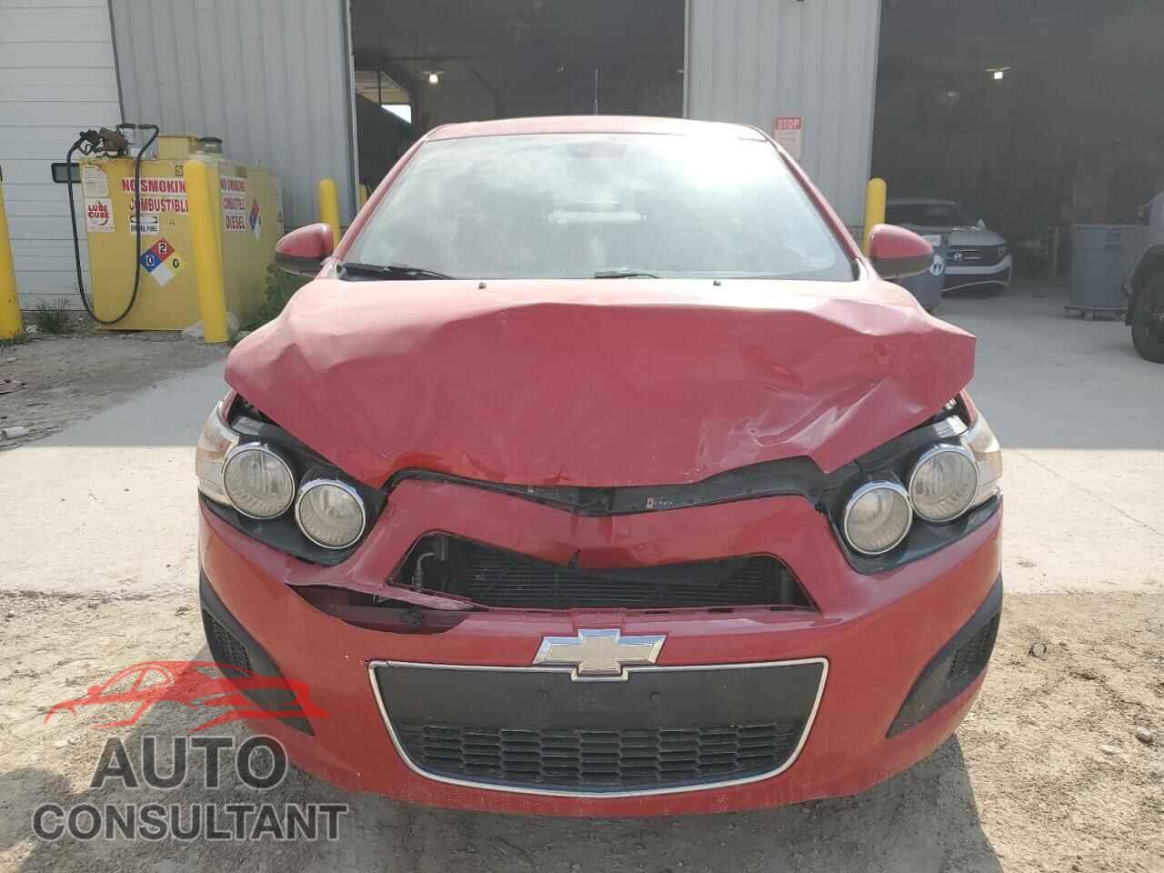 CHEVROLET SONIC 2013 - 1G1JA5SH0D4113861