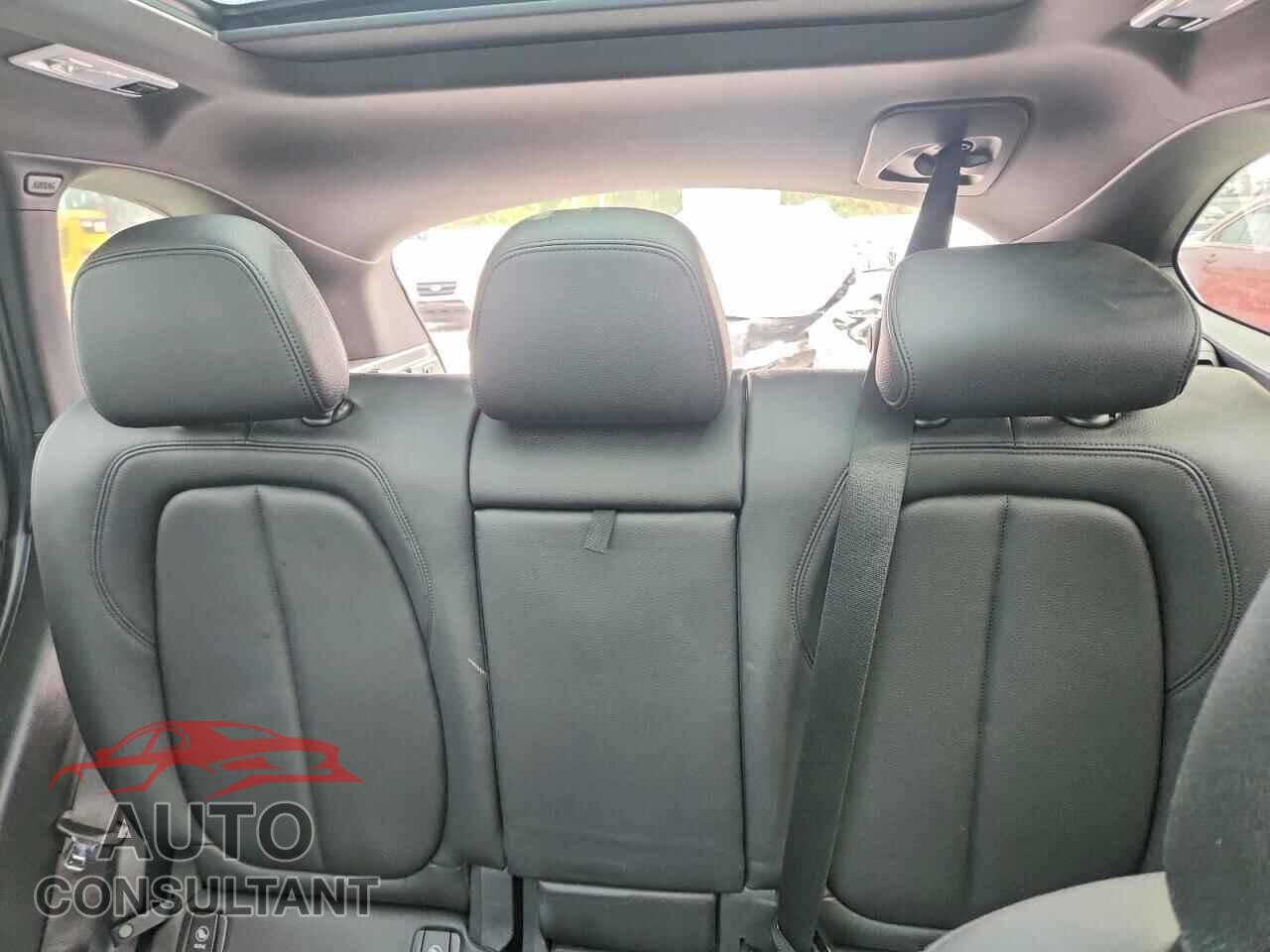 BMW X1 2016 - WBXHT3C30G5E54382