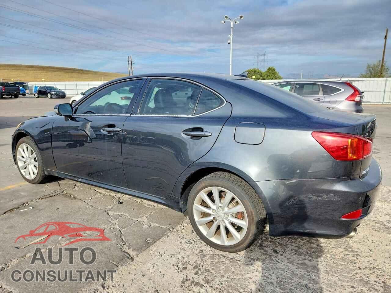LEXUS IS 2009 - JTHCK262092028828