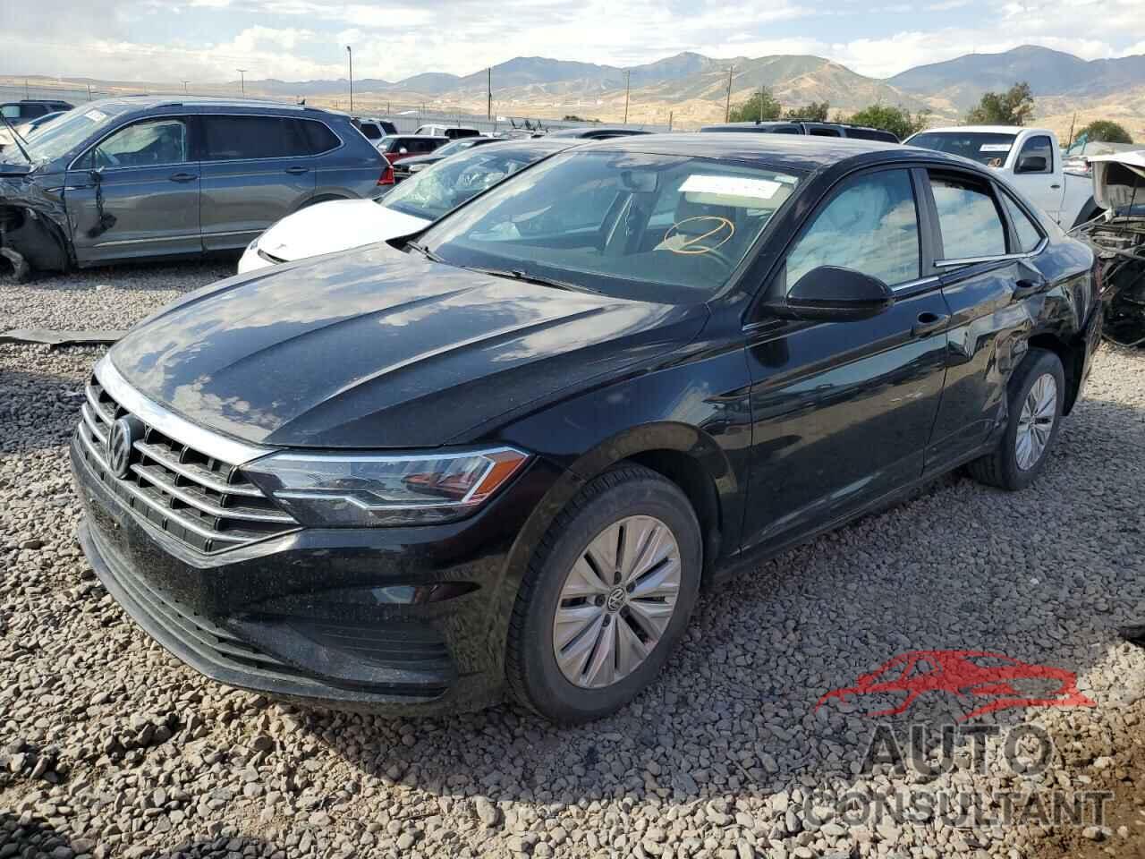 VOLKSWAGEN JETTA 2019 - 3VWN57BU3KM229768