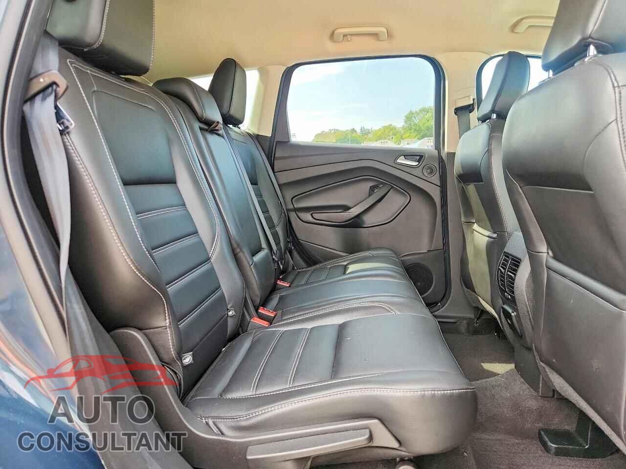 FORD ESCAPE 2019 - 1FMCU9J90KUC01407