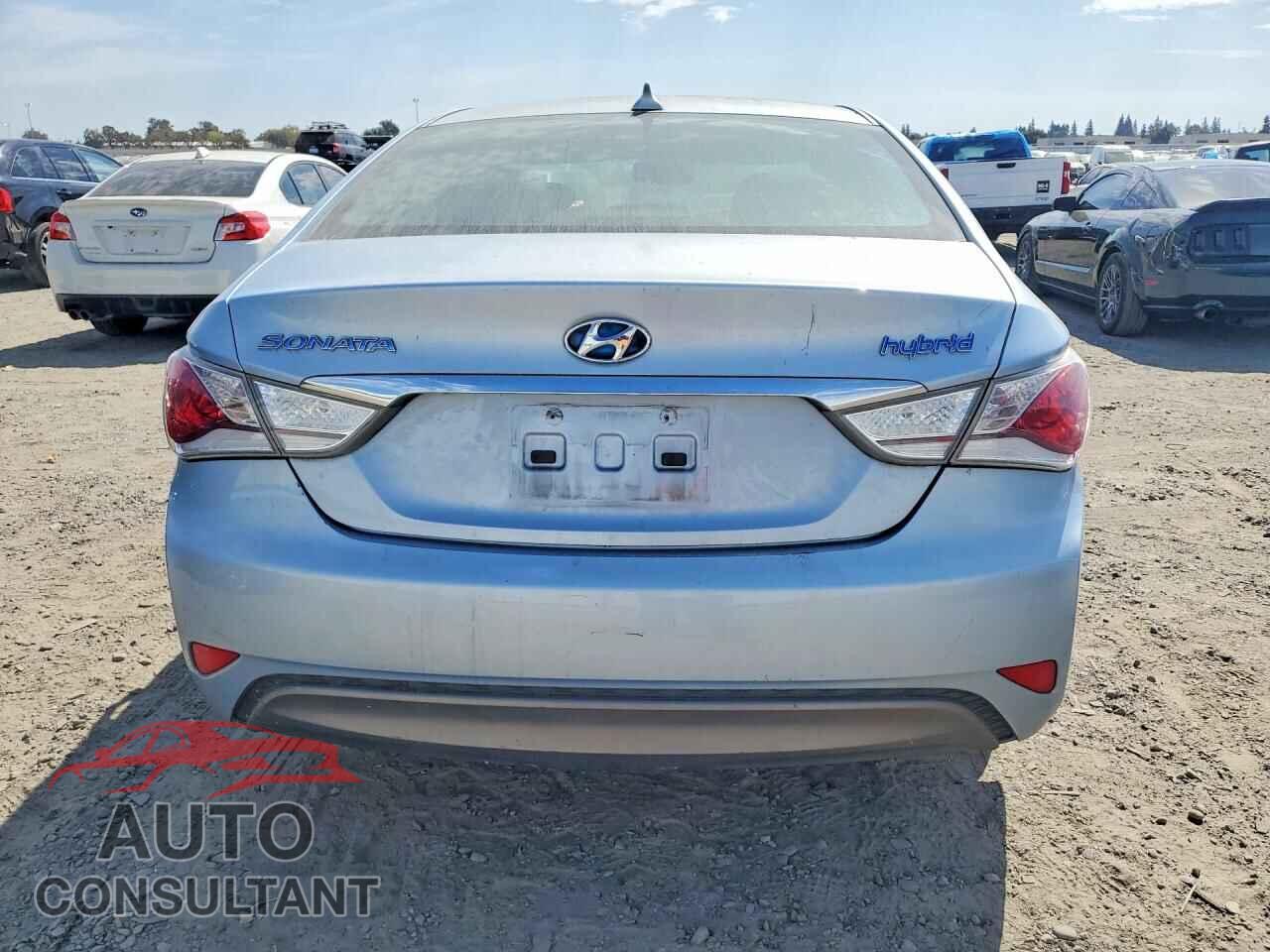 HYUNDAI SONATA 2012 - KMHEC4A40CA058335