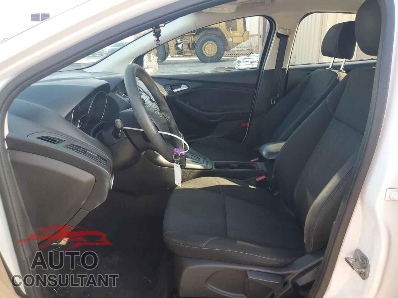 FORD FOCUS 2016 - 1FADP3F26GL383075