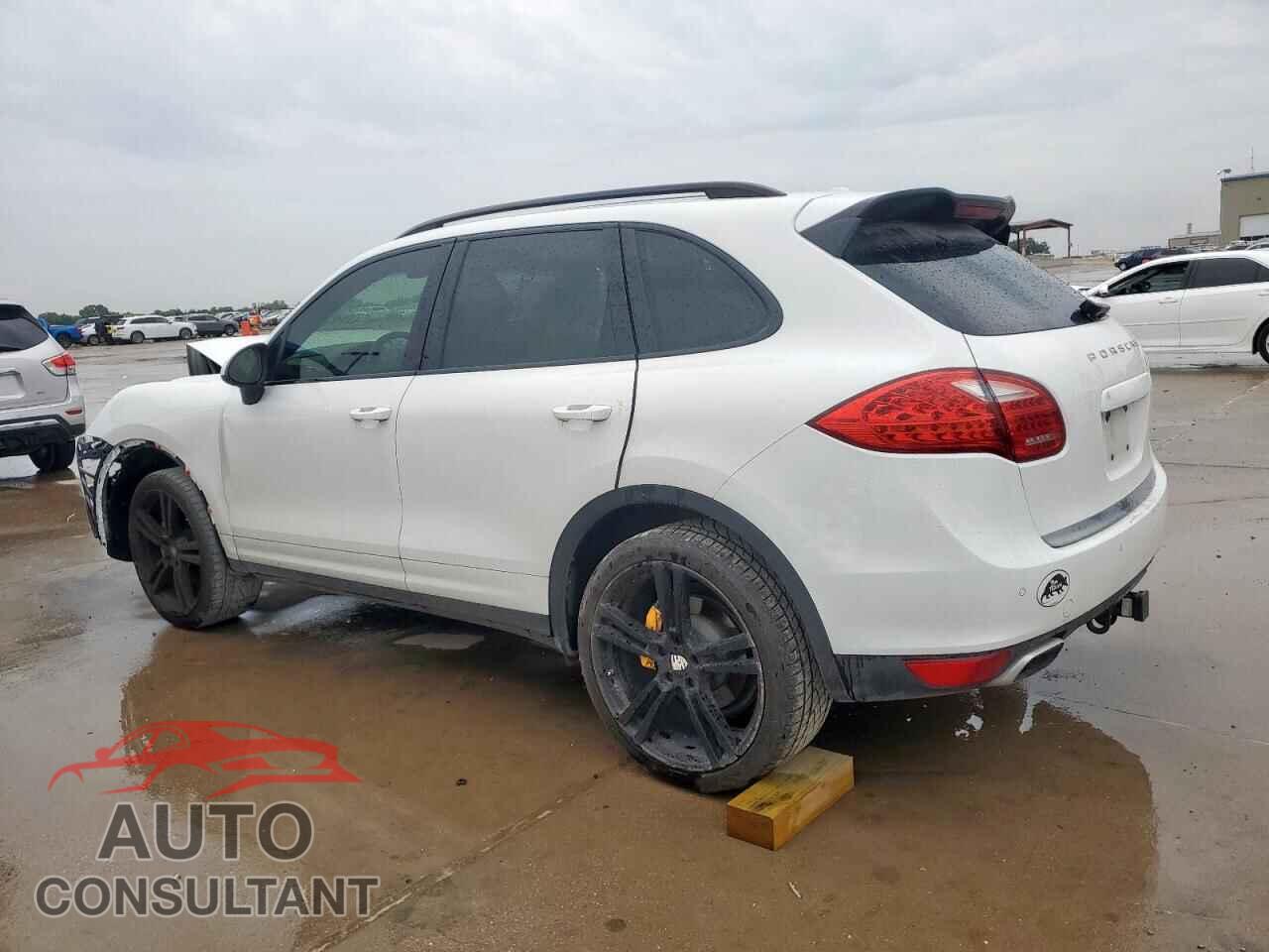 PORSCHE CAYENNE 2013 - WP1AF2A2XDLA42211