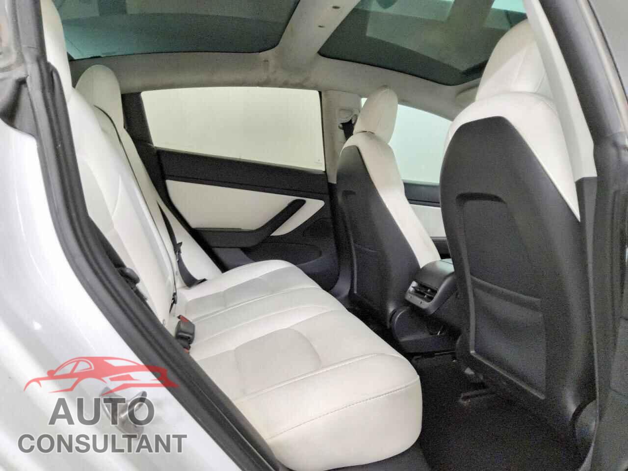 TESLA MODEL 3 2018 - 5YJ3E1EA6JF169755