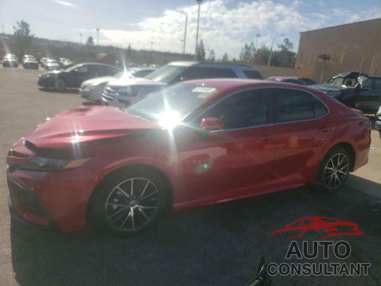 TOYOTA CAMRY 2022 - 4T1G11AK5NU075936