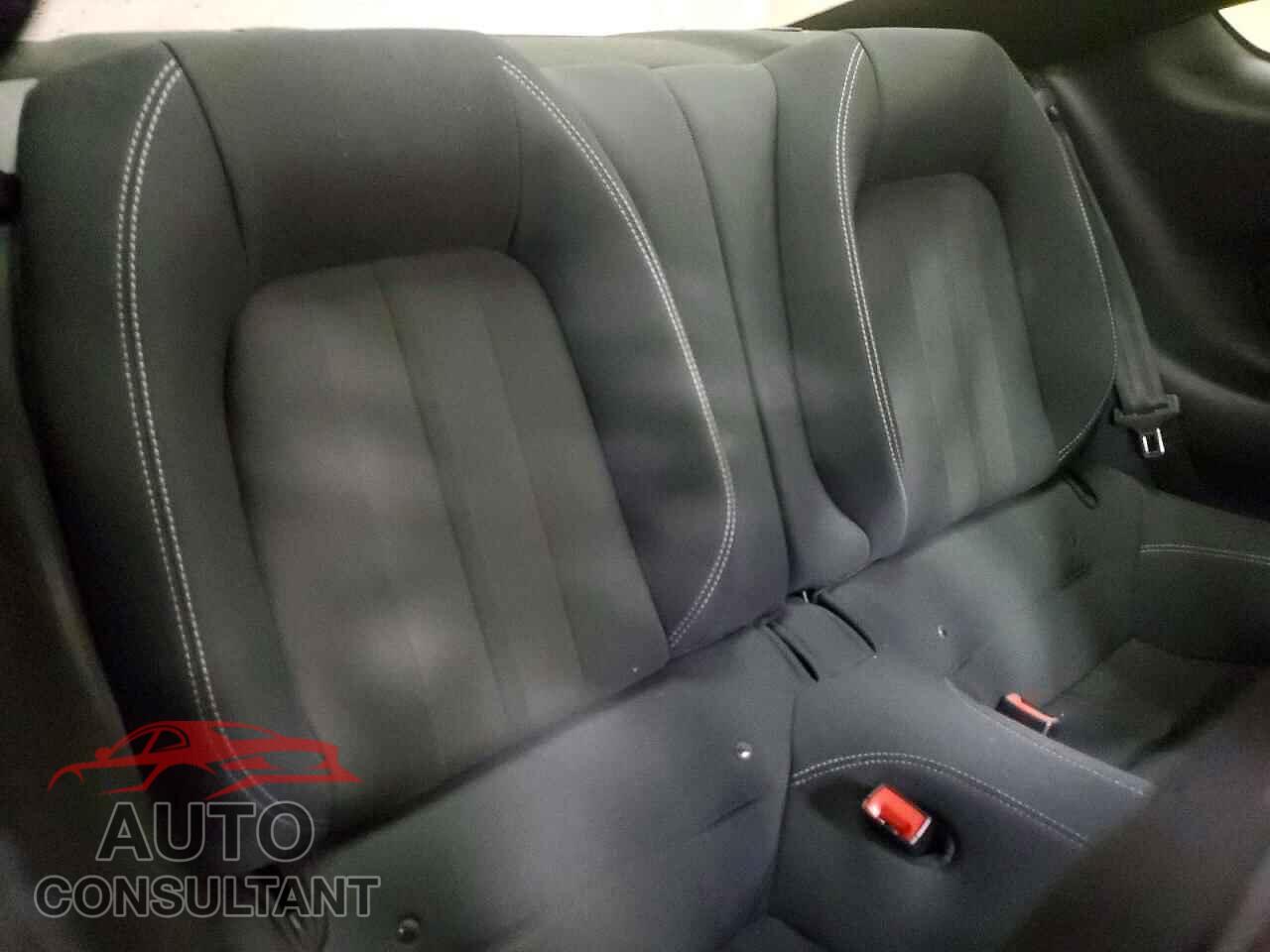 FORD MUSTANG 2019 - 1FA6P8TH8K5194908