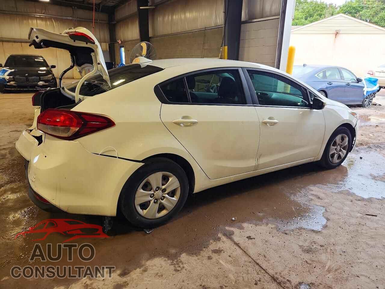 KIA FORTE 2017 - 3KPFK4A72HE095509