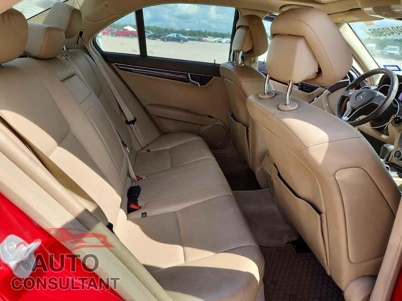 MERCEDES-BENZ C-CLASS 2013 - WDDGF4HB0DF997018