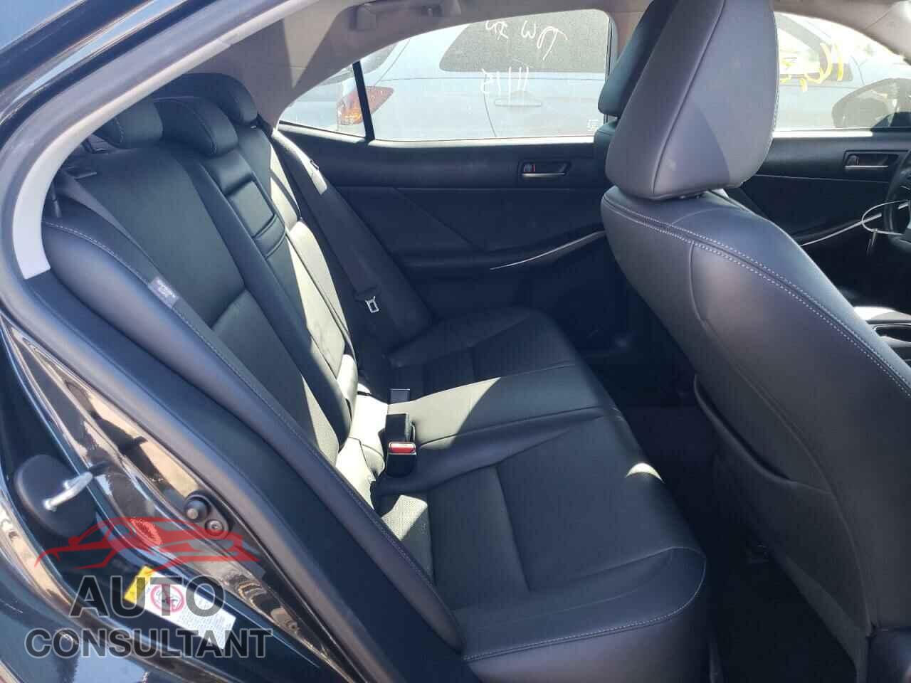 LEXUS IS 2017 - JTHBA1D23H5045227