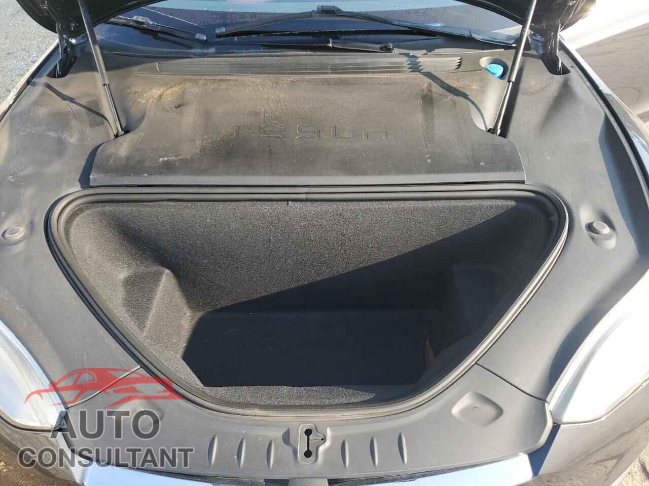 TESLA MODEL S 2017 - 5YJSA1E20HF210861