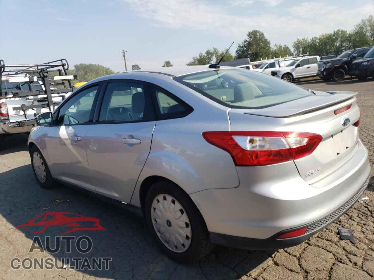 FORD FOCUS 2012 - 1FAHP3F28CL131260
