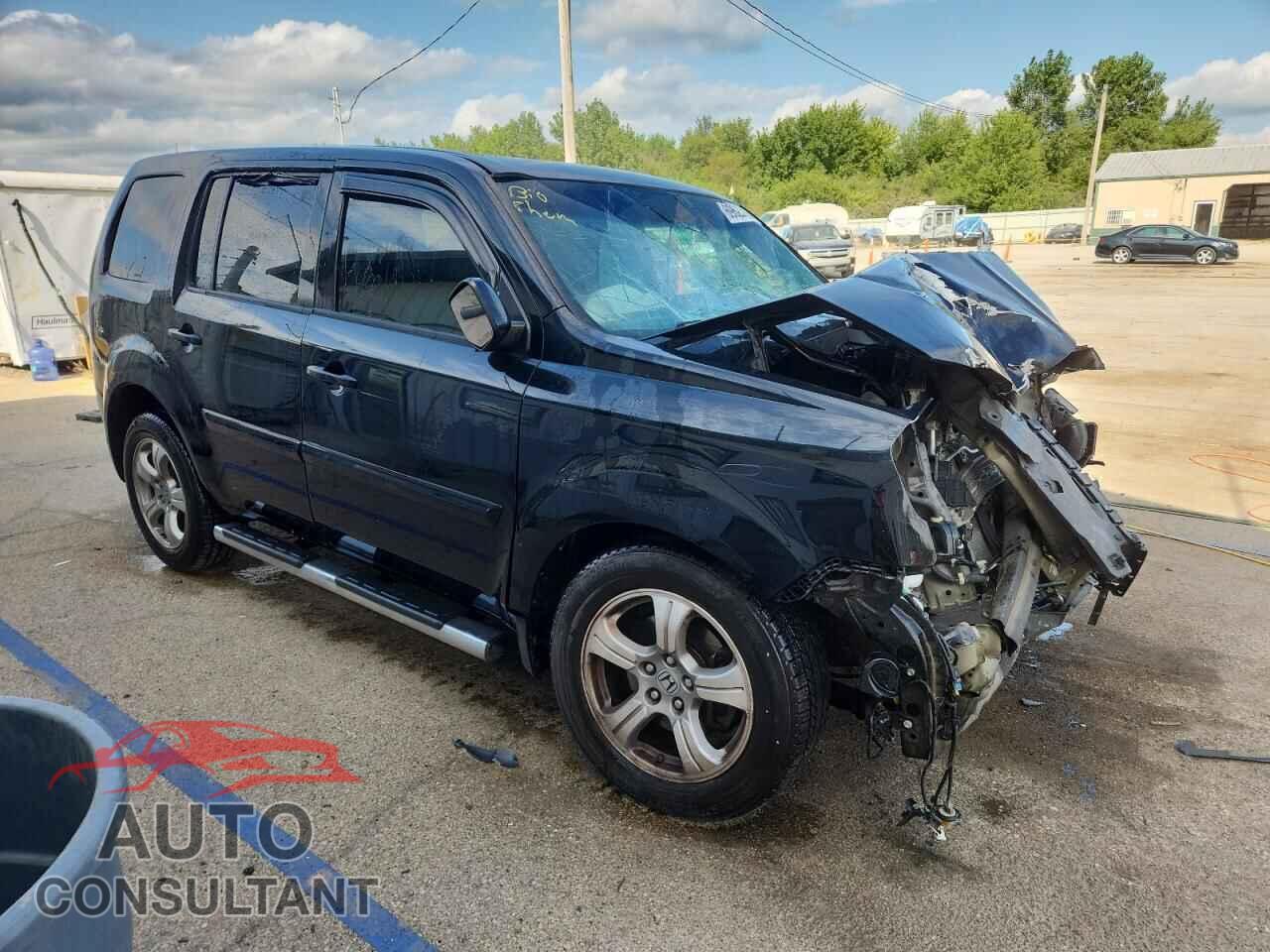 HONDA PILOT 2015 - 5FNYF4H50FB013852