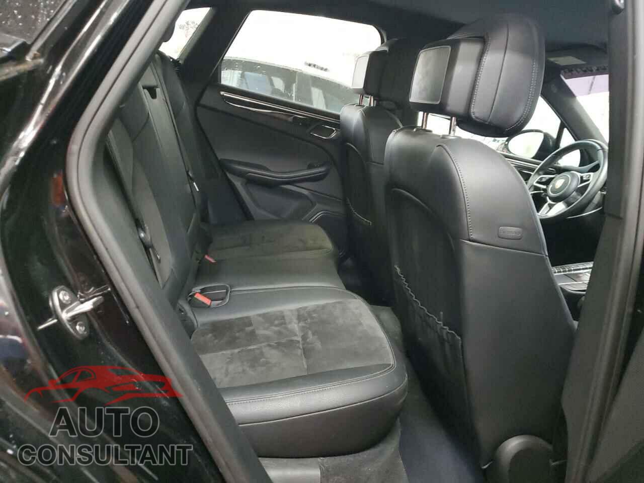 PORSCHE MACAN 2017 - WP1AB2A54HLB14645