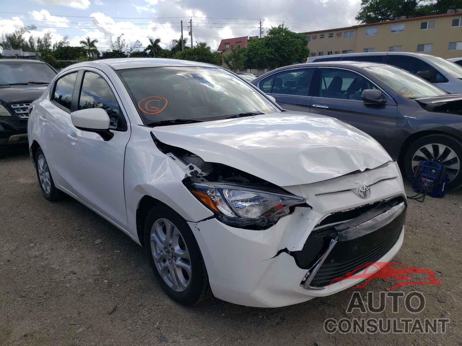 TOYOTA YARIS 2018 - 3MYDLBYV5JY333369