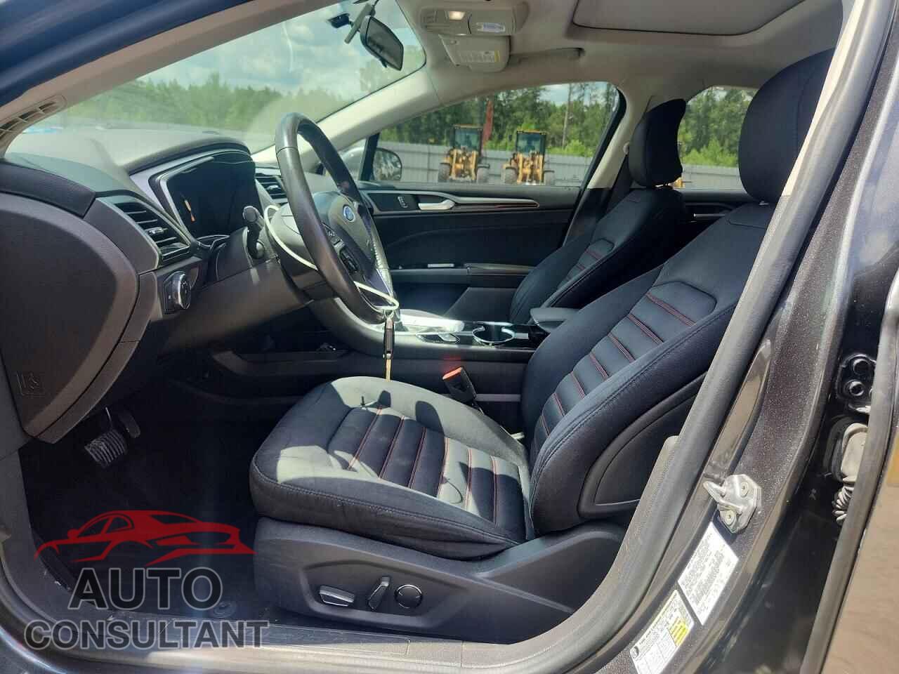 FORD ALL Models 2016 - 3FA6P0H70GR337369