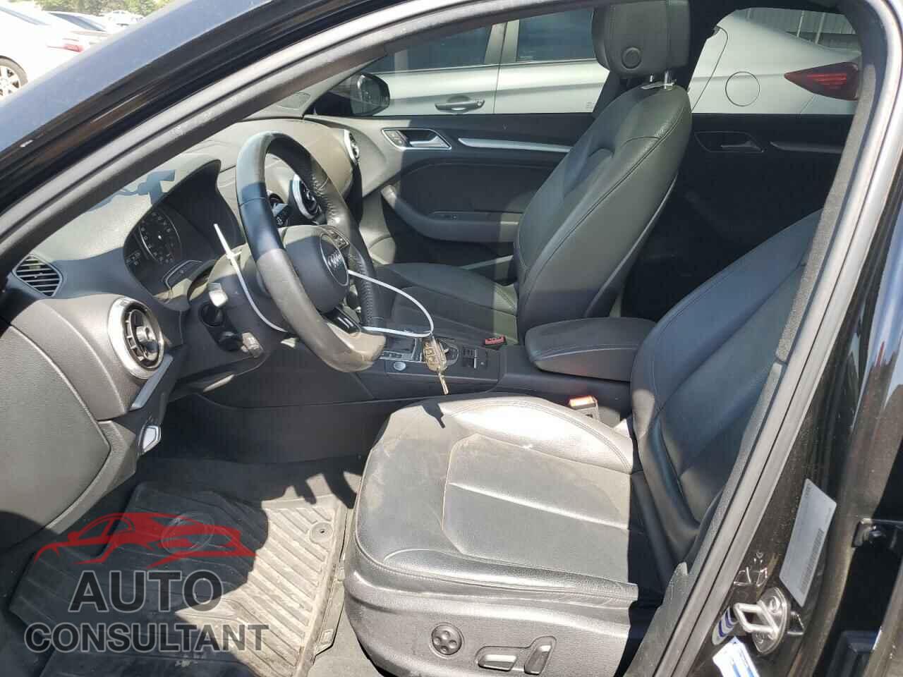AUDI A3 2017 - WAUB8GFF9H1061081