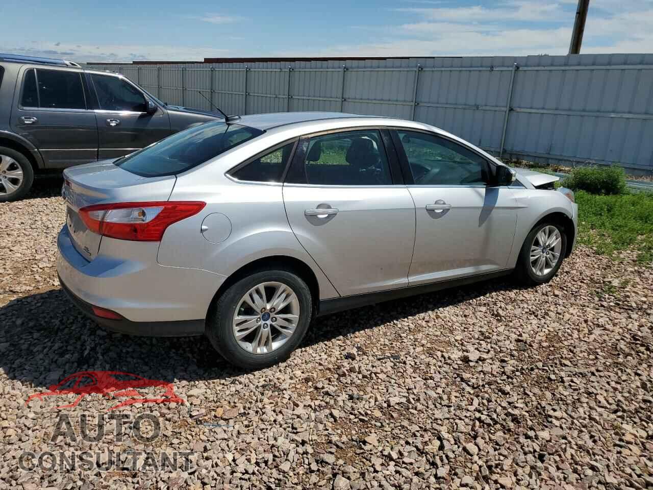 FORD FOCUS 2012 - 1FAHP3H24CL373640