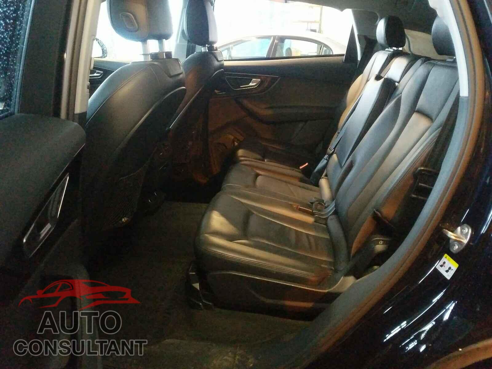 AUDI Q7 2017 - WA1LAAF78HD004302