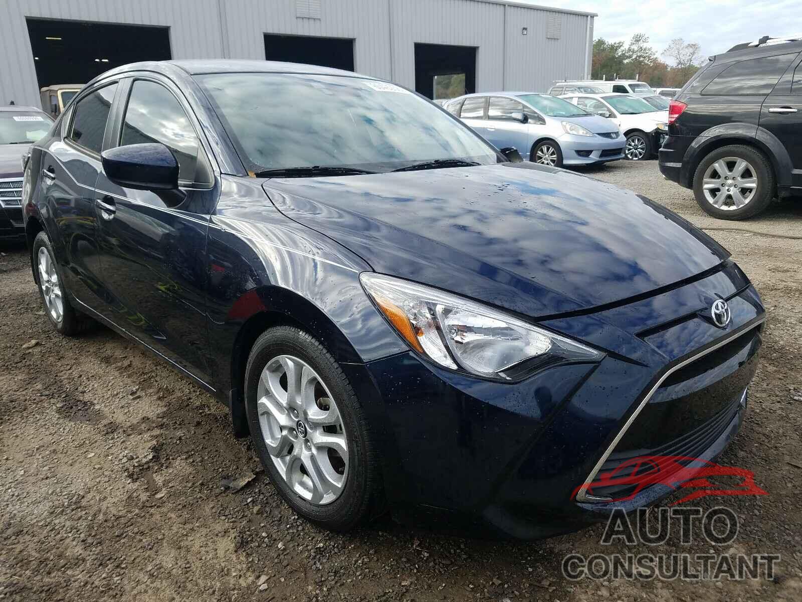 TOYOTA YARIS 2017 - 3MYDLBYV4HY184804