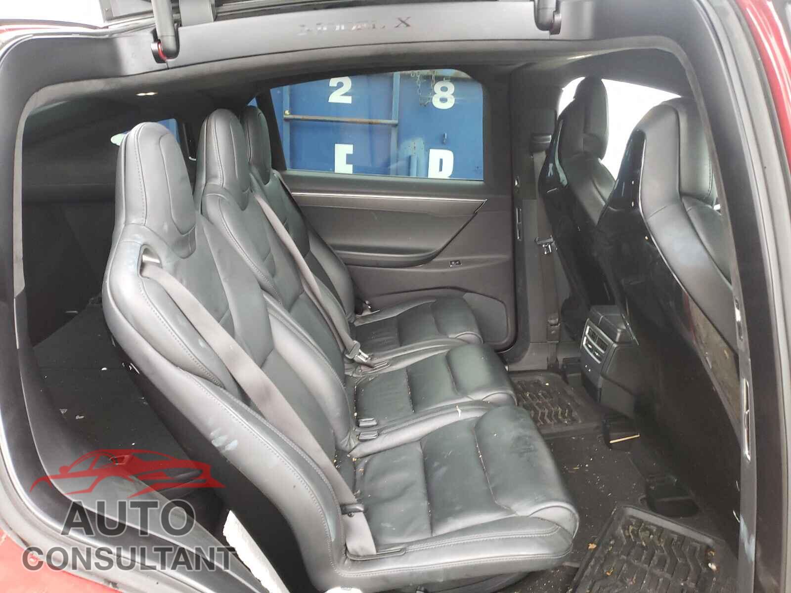 TESLA MODEL X 2017 - 5YJXCAE28HF044444