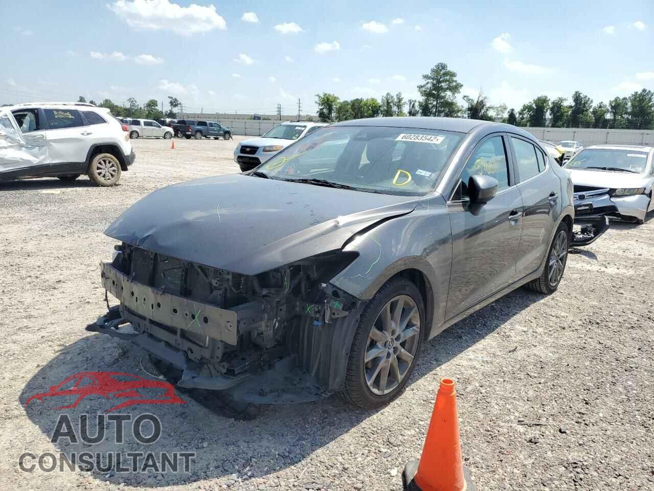 MAZDA 3 2018 - 3MZBN1V3XJM167786