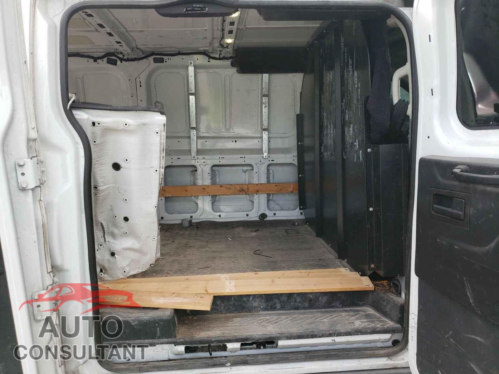 FORD TRANSIT CO 2017 - 1FTYR1ZM3HKA91978