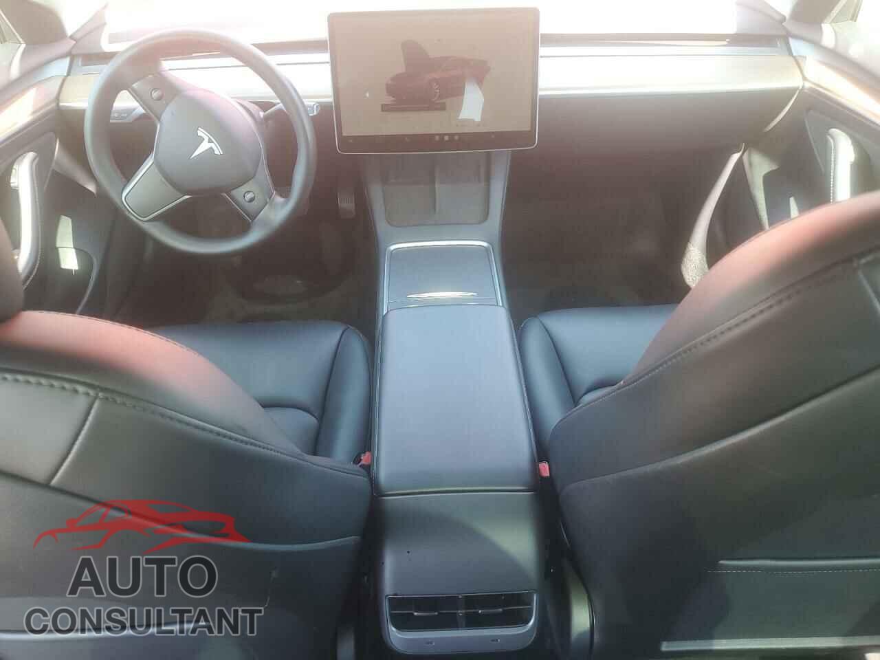 TESLA MODEL 3 2022 - 5YJ3E1EAXNF304094