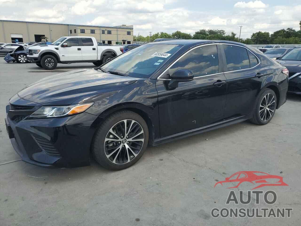 TOYOTA CAMRY 2020 - 4T1G11AK1LU900884