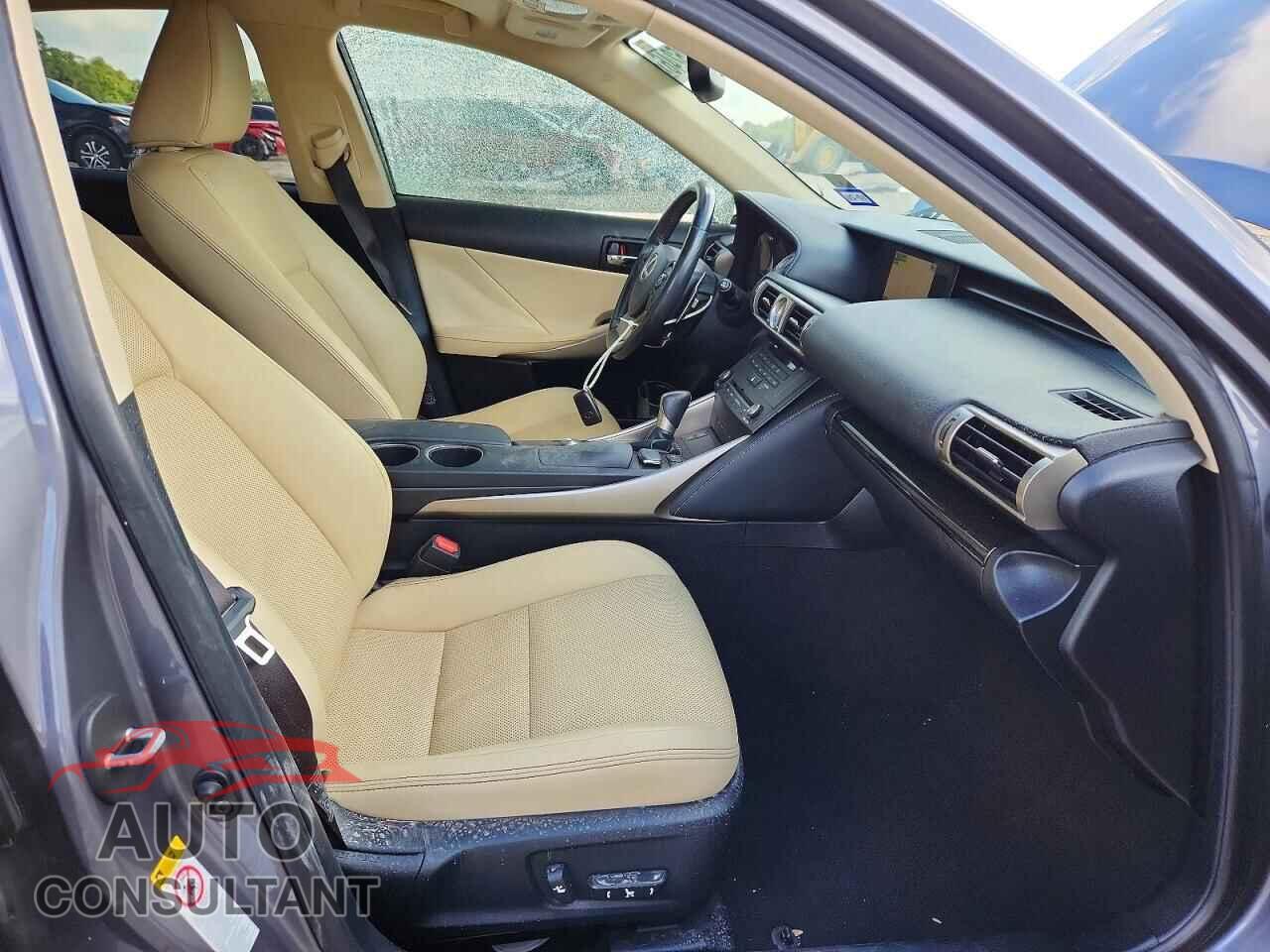 LEXUS IS 2016 - JTHBA1D28G5023366