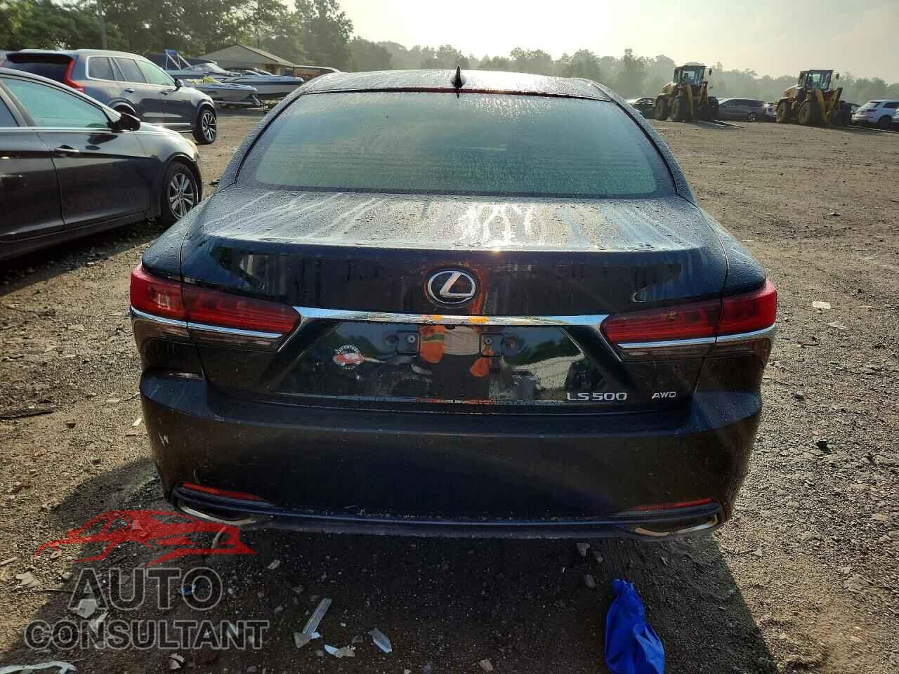 LEXUS LS500 2018 - JTHC51FF3J5003073