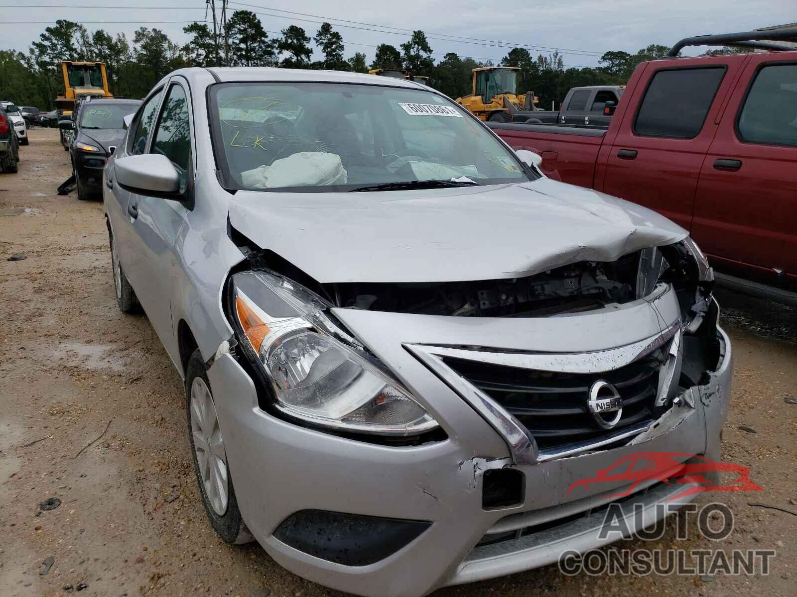 NISSAN VERSA 2017 - 3N1CN7AP1HL887564