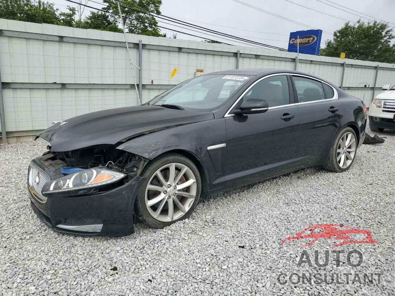 JAGUAR XF 2015 - SAJWA0F70F8U68740