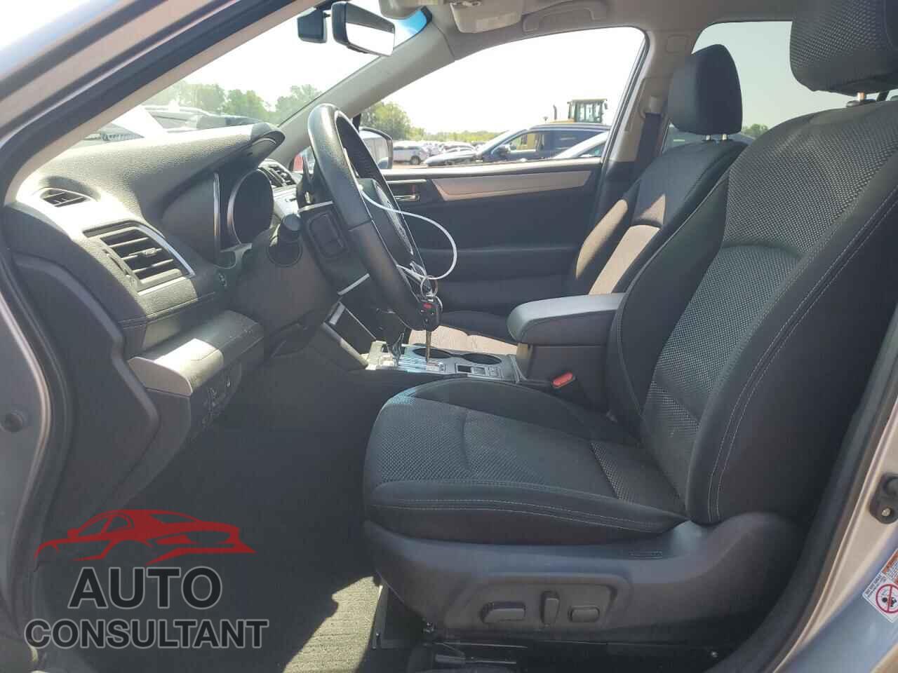 SUBARU OUTBACK 2018 - 4S4BSAHC4J3266687