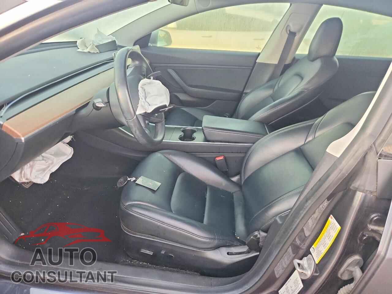 TESLA MODEL 3 2019 - 5YJ3E1EA0KF400411