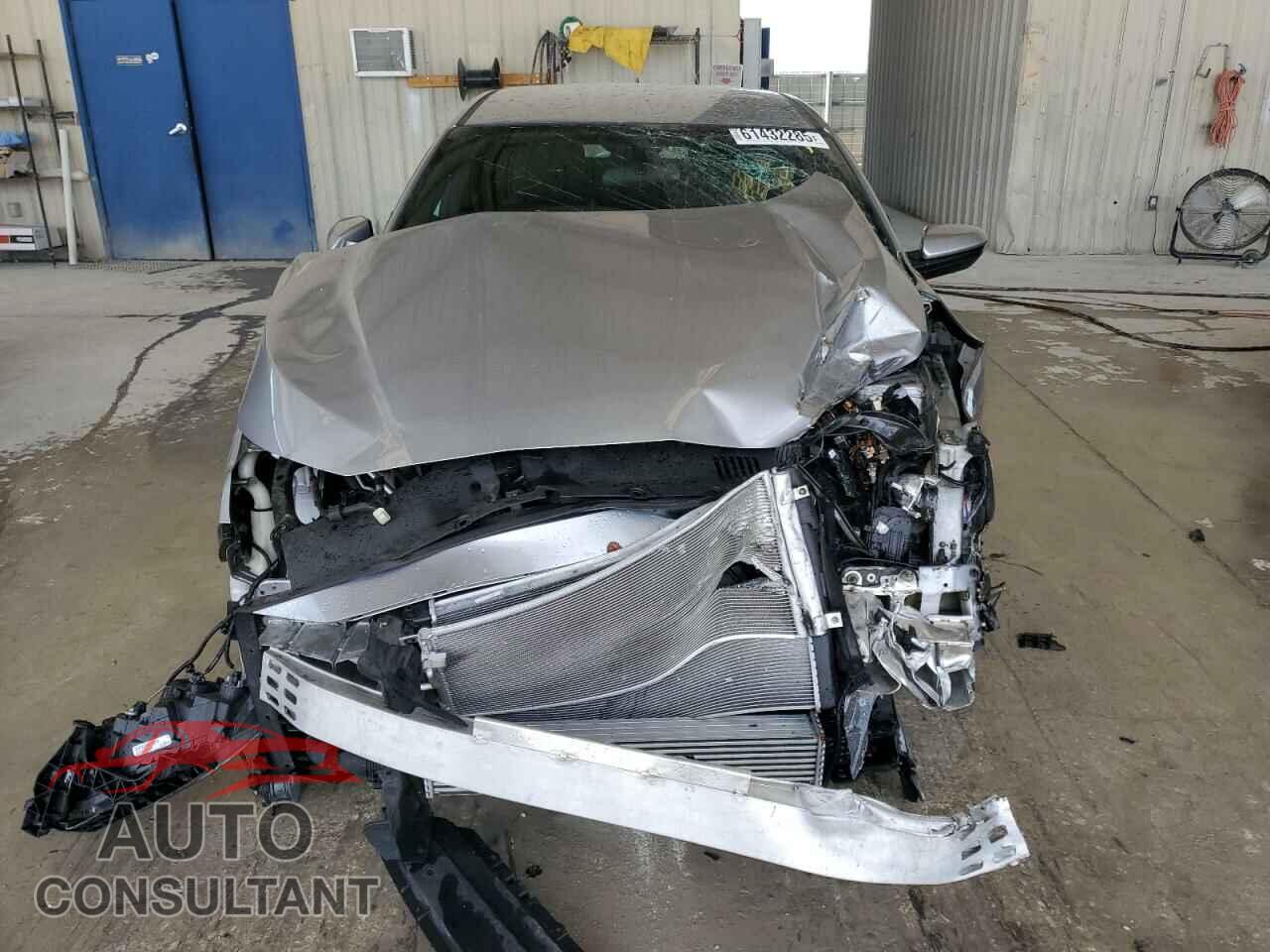 HONDA CIVIC 2018 - SHHFK7H43JU214616