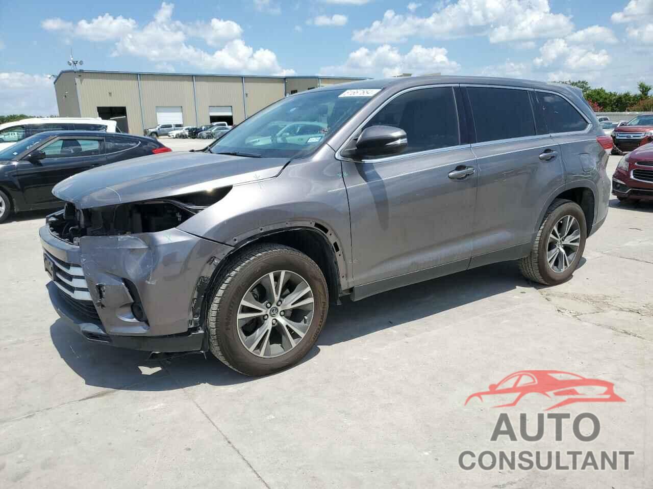 TOYOTA HIGHLANDER 2019 - 5TDZARFH9KS054659