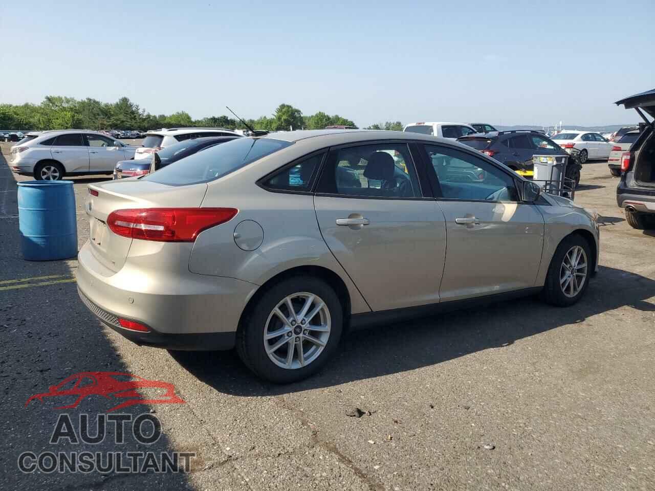 FORD FOCUS 2016 - 1FADP3F25GL256592